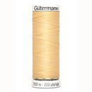 Gutermann 003 zacht geel (op=op uit collectie)