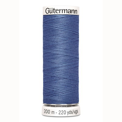 Gutermann 037 naaigaren op=op uit collectie 