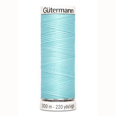 Gutermann 053 naaigaren op=op uit collectie 