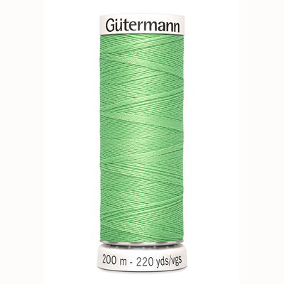 Gutermann 154 naaigaren op=op uit collectie 