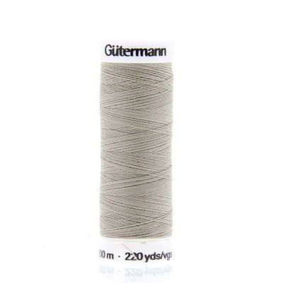 Gutermann 132 naaigaren op=op uit collectie 