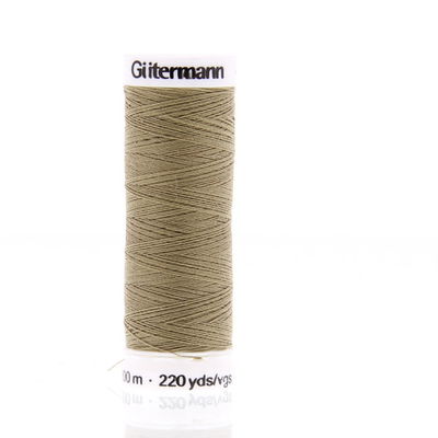 Gutermann 264 naaigaren op=op uit collectie 
