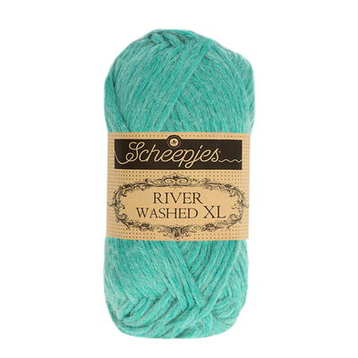 Scheepjes River Washed XL 992 Rhine - donker mint groen