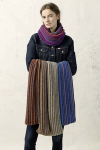 Lang Yarns Leaflet snood - tosca light