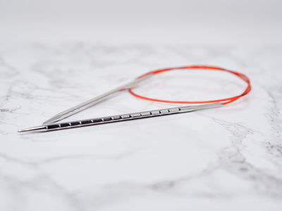 Addi Rondbreinaald Novel lace 40 cm - nr 4 - messing - Wooladdict