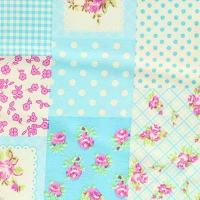 Stof Patchwork rozen aqua blauw per 100 cm 