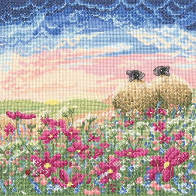 Borduurpakket Lucy Pittaway - Ladybird In The Meadow