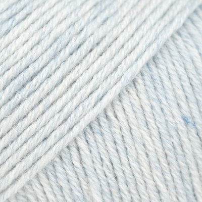 Drops Baby merino 69 bleke hemel